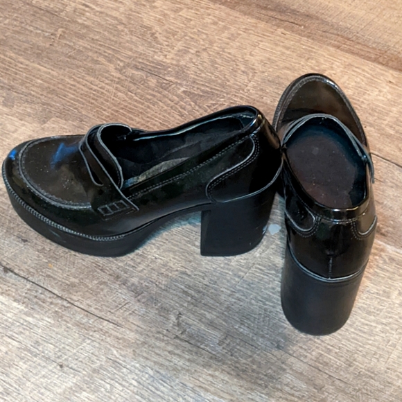 steve madden women's juniper platform penny loafers